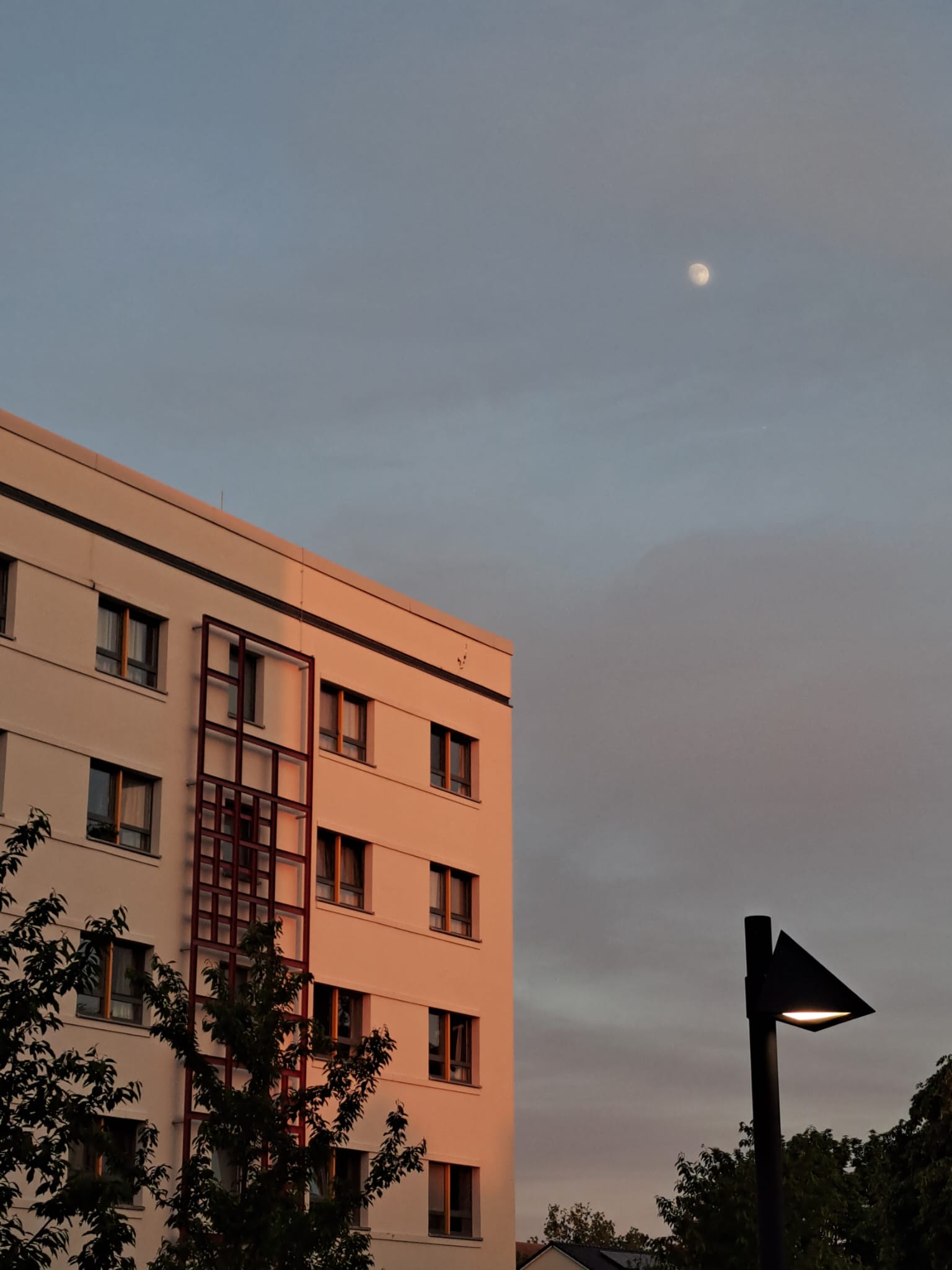 STUK IMAGE